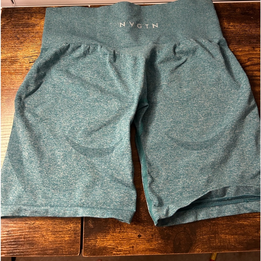NVGTN contour seamless